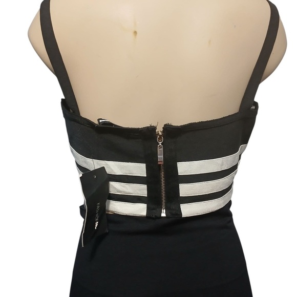 Fashion Nova Monochrome Striped Zipper Top - Picture 6 of 11